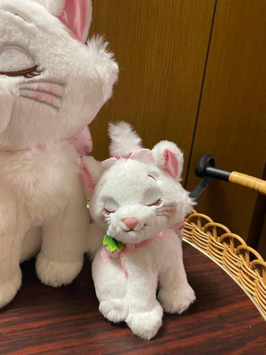 ディズニーストア マリーちゃん いちご 苺 ぬいぐるみとキー ディズニーストア マリーちゃん いちご 苺 ぬいぐるみとキー