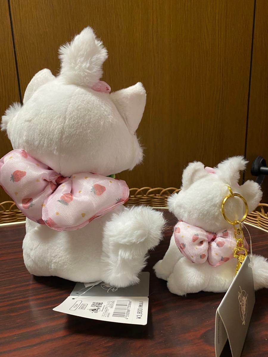 ディズニーストア マリーちゃん いちご 苺 ぬいぐるみとキー ディズニーストア マリーちゃん いちご 苺 ぬいぐるみとキー