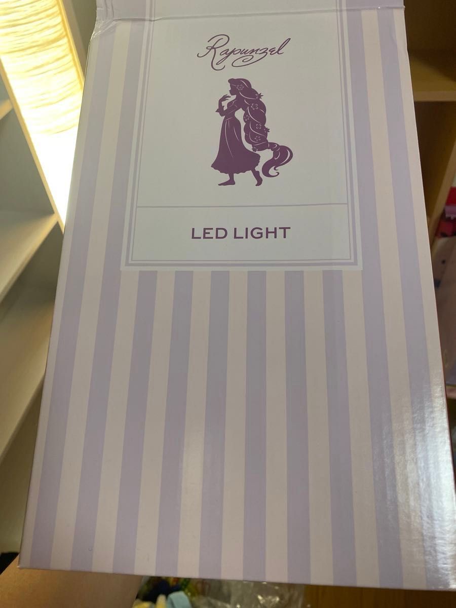 ディズニーストア 2024 新作 ラプンツェル パスカル LEDライト ディズニーストア 2024 新作 ラプンツェル パスカル LEDライト