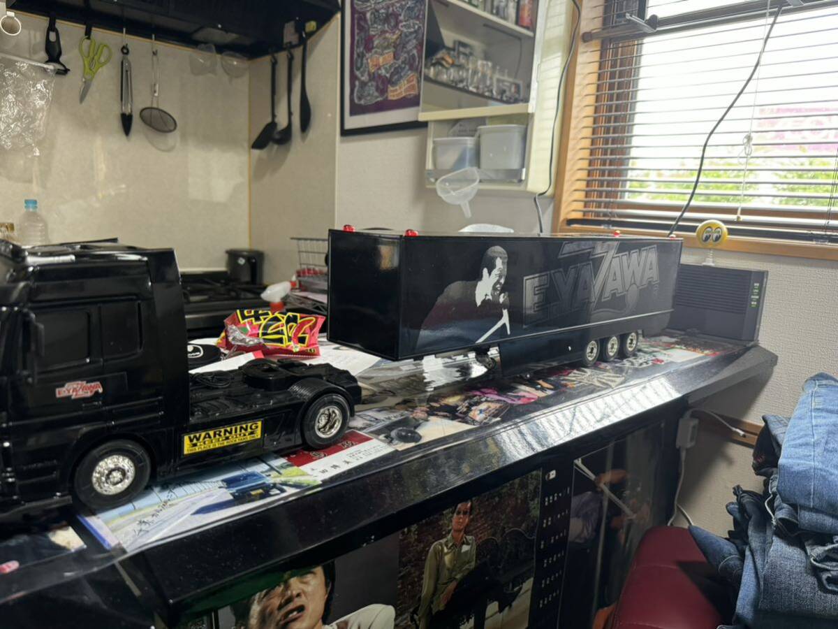矢沢永吉 ラジコントレーラー 未使用品 Yahoo!オークション - 矢沢永吉ベンツトレーラーラジコン1/24貴重