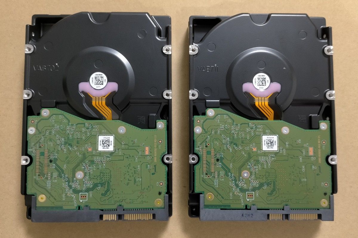 2点セット Western Digital ハードディスクWD80EAAZ CMR HDD 8TB 2点セット Western Digital ハードディスクWD80EAAZ CMR HDD 8TB