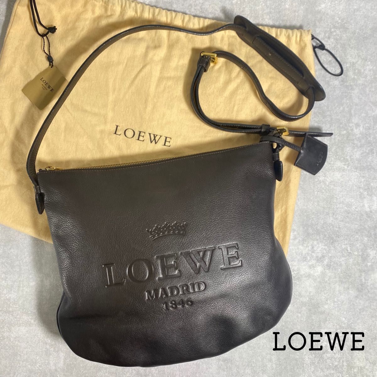 美品】ロエベ ヘリテージ ショルダーバッグ ダークブラウン 美品】ロエベ ヘリテージ ショルダーバッグ ダークブラウン
