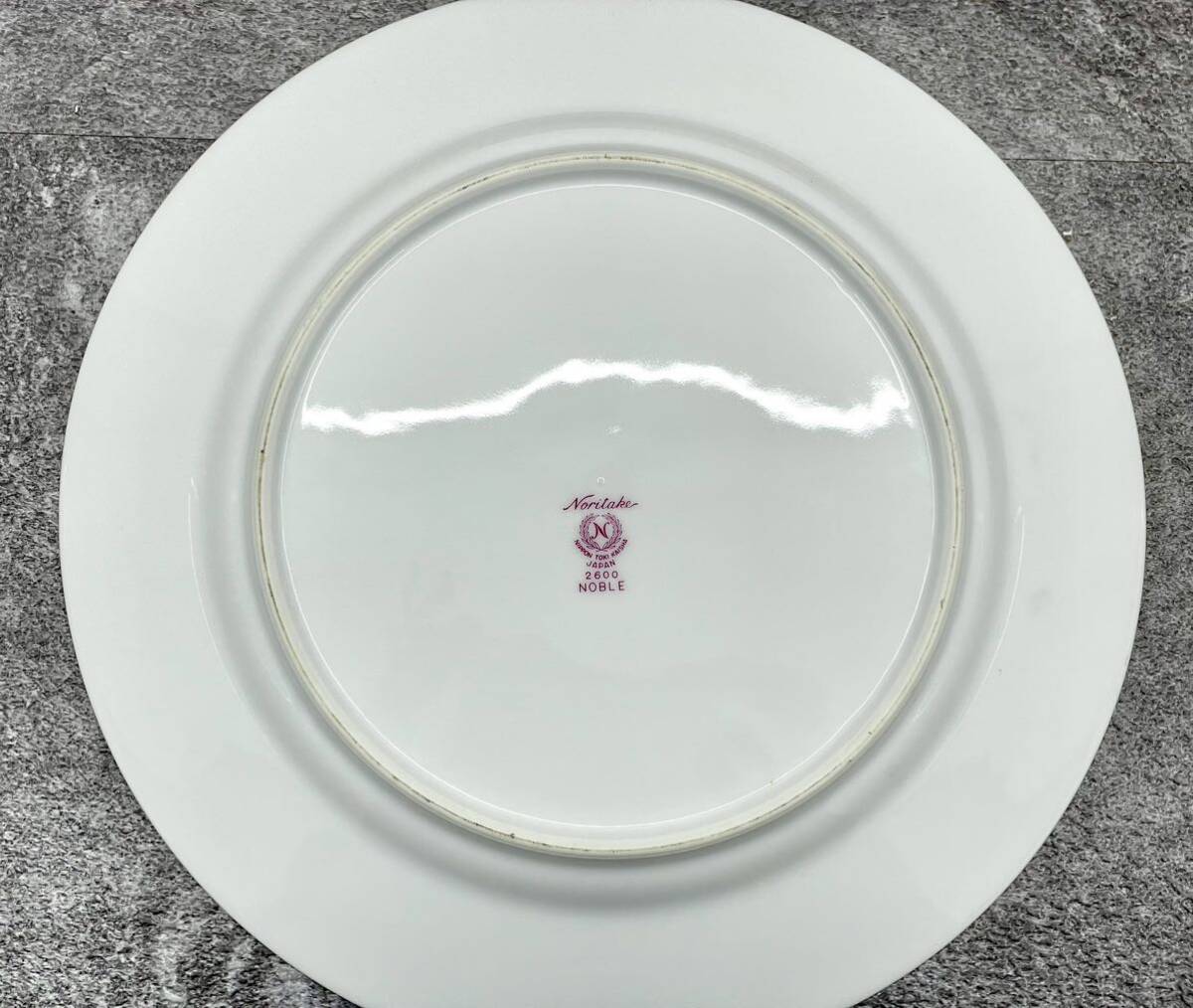 Noritake ノリタケ クリスマスコレクション 飾皿 2000年 鳥 Noritake ノリタケ クリスマスコレクション 飾皿 2000年 鳥
