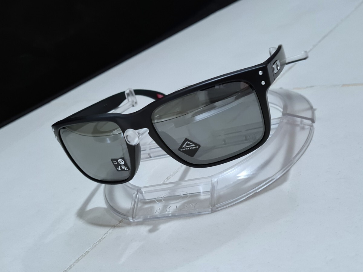 日本未発売 新品 偏光レンズ付き OAKLEY HOLBROOK オークリー 日本未発売 新品 偏光レンズ付き OAKLEY HOLBROOK オークリー