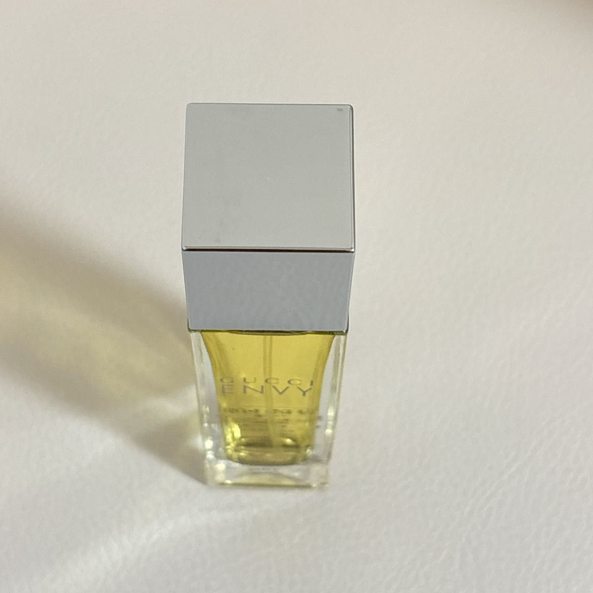 GUCCI グッチ ENVY エンヴィ オードトワレ 30mL|Yahoo!フリマ GUCCI グッチ ENVY エンヴィ オードトワレ 30mL|Yahoo!フリマ