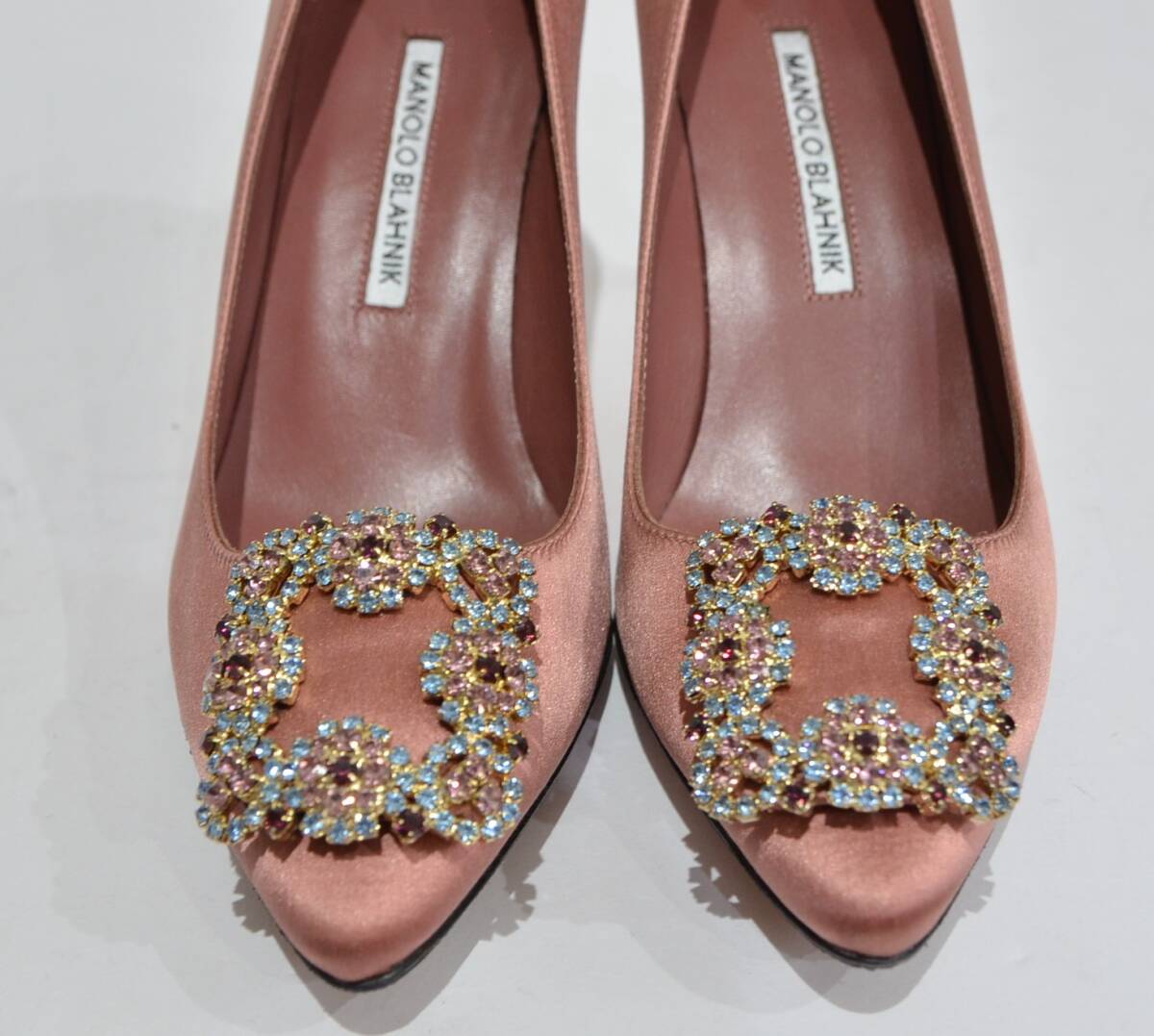 マノロブラニク MANOLO BLAHNIK ハンギシ hangisi 37 Y-327383 マノロブラニク MANOLO BLAHNIK ハンギシ hangisi 37 Y-327383