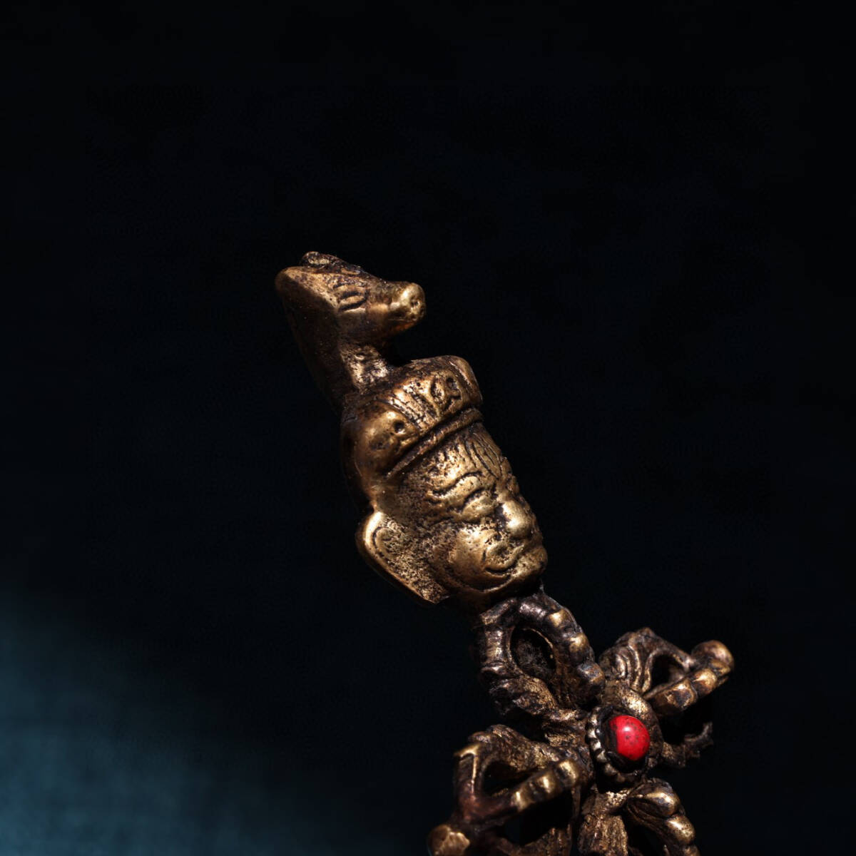 古寶奇蔵】銅製・寶石嵌・十字多杰・馬頭金剛降魔杵法器・置物 古寶奇蔵】銅製・寶石嵌・十字多杰・馬頭金剛降魔杵法器・置物