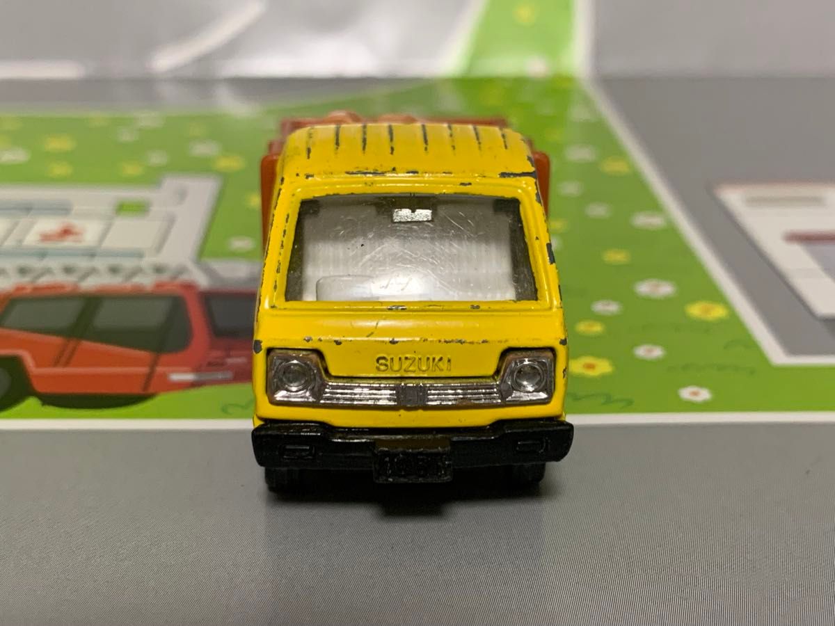 トミカ NO 39 スズキ キャリィ 家畜運搬車 日本製|Yahoo!フリマ トミカ NO 39 スズキ キャリィ 家畜運搬車 日本製|Yahoo!フリマ