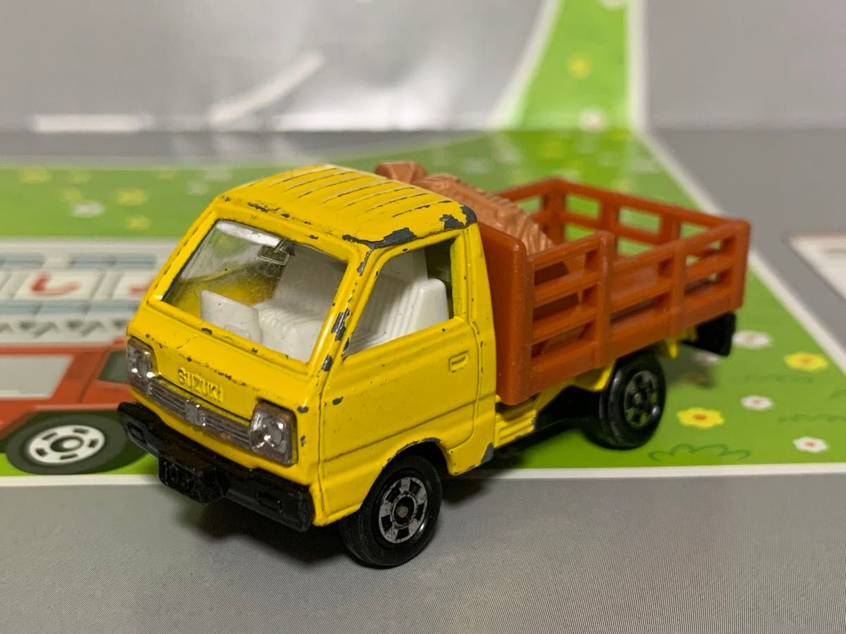トミカ NO 39 スズキ キャリィ 家畜運搬車 日本製|Yahoo!フリマ トミカ NO 39 スズキ キャリィ 家畜運搬車 日本製|Yahoo!フリマ