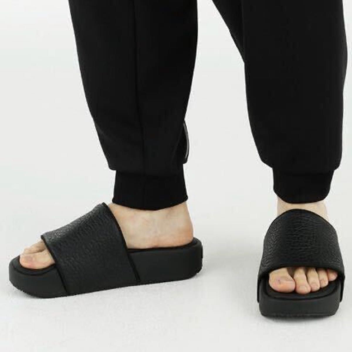 新品 Y-3 SLIDE ヨウジヤマモト 厚底 レザー スライド サンダル 新品 Y-3 SLIDE ヨウジヤマモト 厚底 レザー スライド サンダル