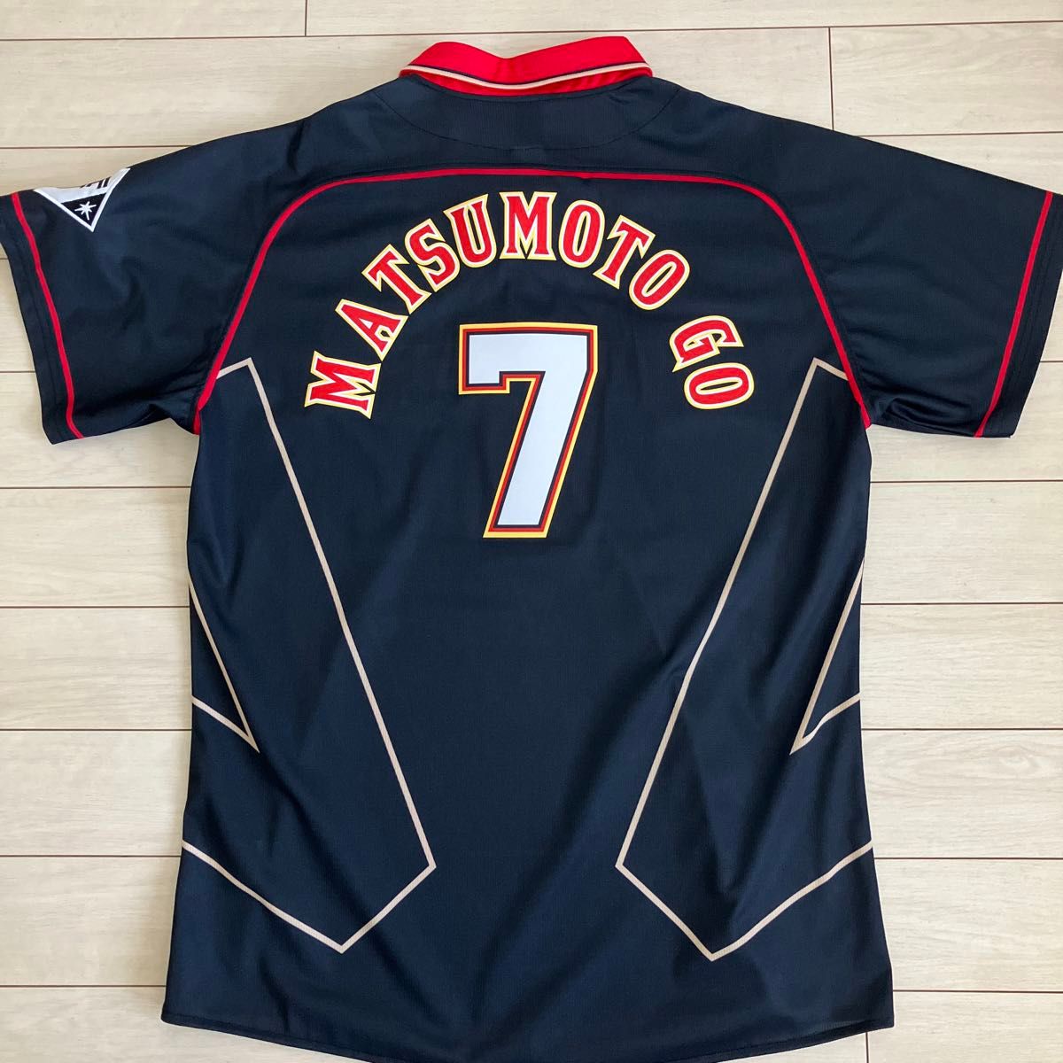 美品 北海道日本ハムファイターズ 新庄監督限定ユニフォーム 美品 北海道日本ハムファイターズ 新庄監督限定ユニフォーム