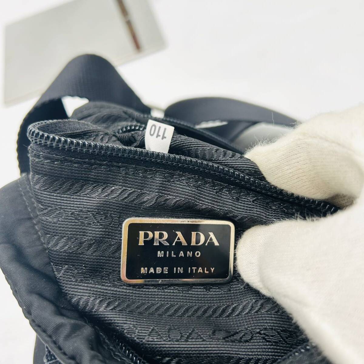 美品　PRADA プラダ ショルダーバッグ 三角ロゴ ナイロン ブラック　黒 斜め掛け カメラバッグ