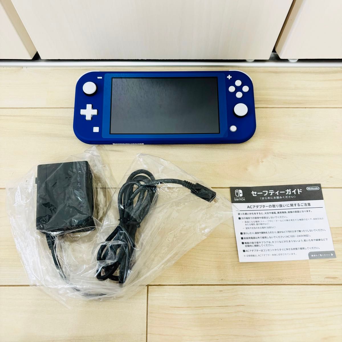 未使用に近い】Nintendo Switch ニンテンドースイッチライト 未使用に近い】Nintendo Switch ニンテンドースイッチライト