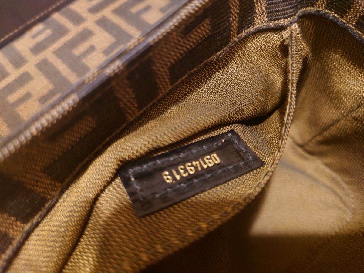 美品 FENDI フェンディ ズッカ バニティ ハンドバッグ 美品 FENDI フェンディ ズッカ バニティ ハンドバッグ