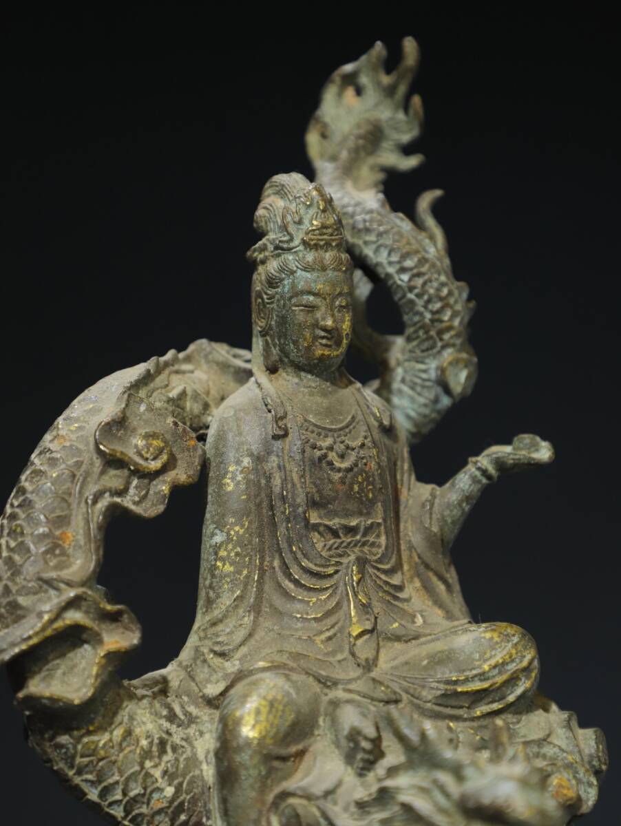 珍品旧蔵*清時代 銅拓金 【玉竜観音】 仏像 擺件 賞物 極細工 古 珍品旧蔵*清時代 銅拓金 【玉竜観音】 仏像 擺件 賞物 極細工 古