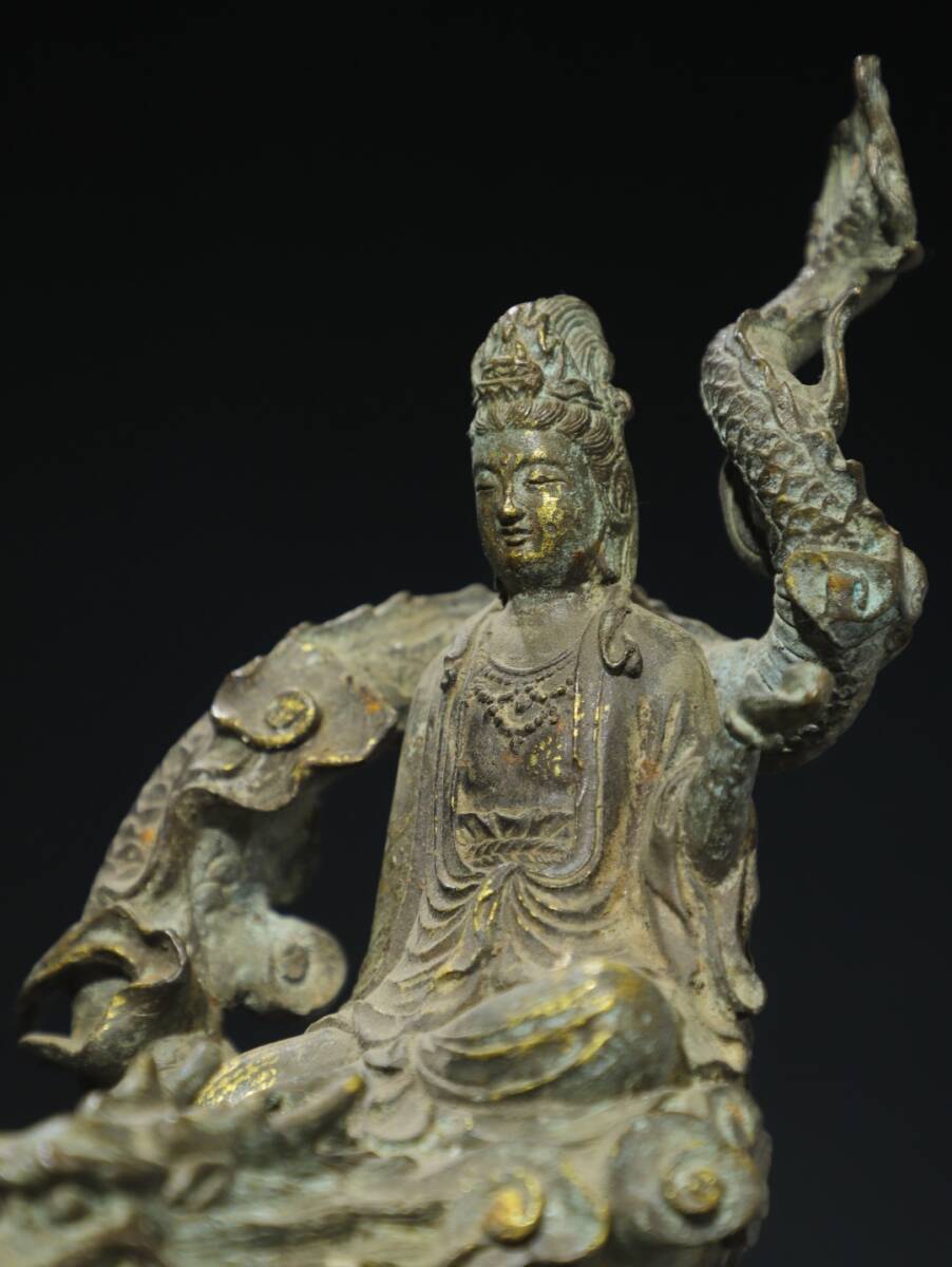 珍品旧蔵*清時代 銅拓金 【玉竜観音】 仏像 擺件 賞物 極細工 古 珍品旧蔵*清時代 銅拓金 【玉竜観音】 仏像 擺件 賞物 極細工 古