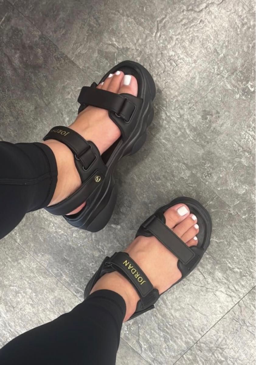 新品未使用】【即日発送】WMNS JORDAN DEJA SANDAL 23 0cm 新品未使用】【即日発送】WMNS JORDAN DEJA SANDAL 23 0cm