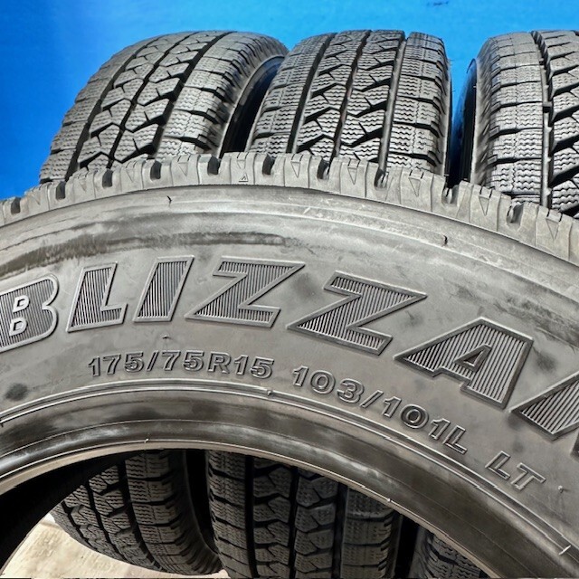[2023 год производство ] 175/75R15 103/101 L LT Bridgestone BLIZZAK W979 зимние шины 175/75/15 4шт.@ грузовик шина 
