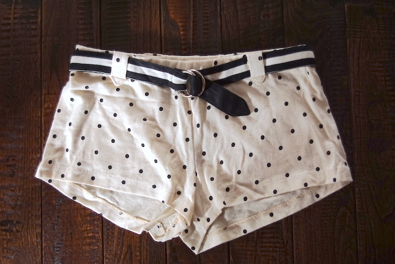 Spick and Span (Impression de Paris) dot pattern room wear bla( French retro underwear top and bottom set ) unused goods.