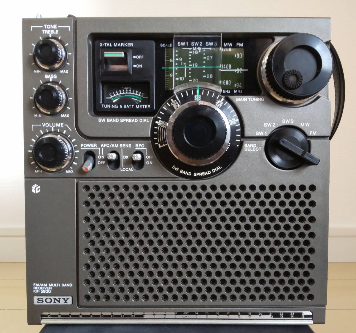 Yahoo!オークション - 【BCL名機・人気の後期型】ICF-5900 Yahoo!オークション - 【BCL名機・人気の後期型】ICF-5900