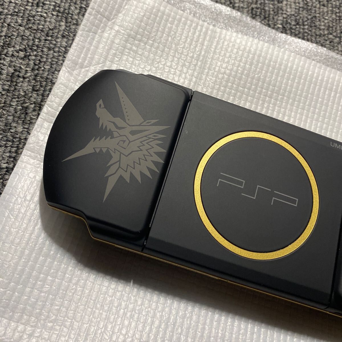 PSP PSP-3000 モンスターハンターポータブル 3rd ハンターズ PSP PSP-3000 モンスターハンターポータブル 3rd ハンターズ