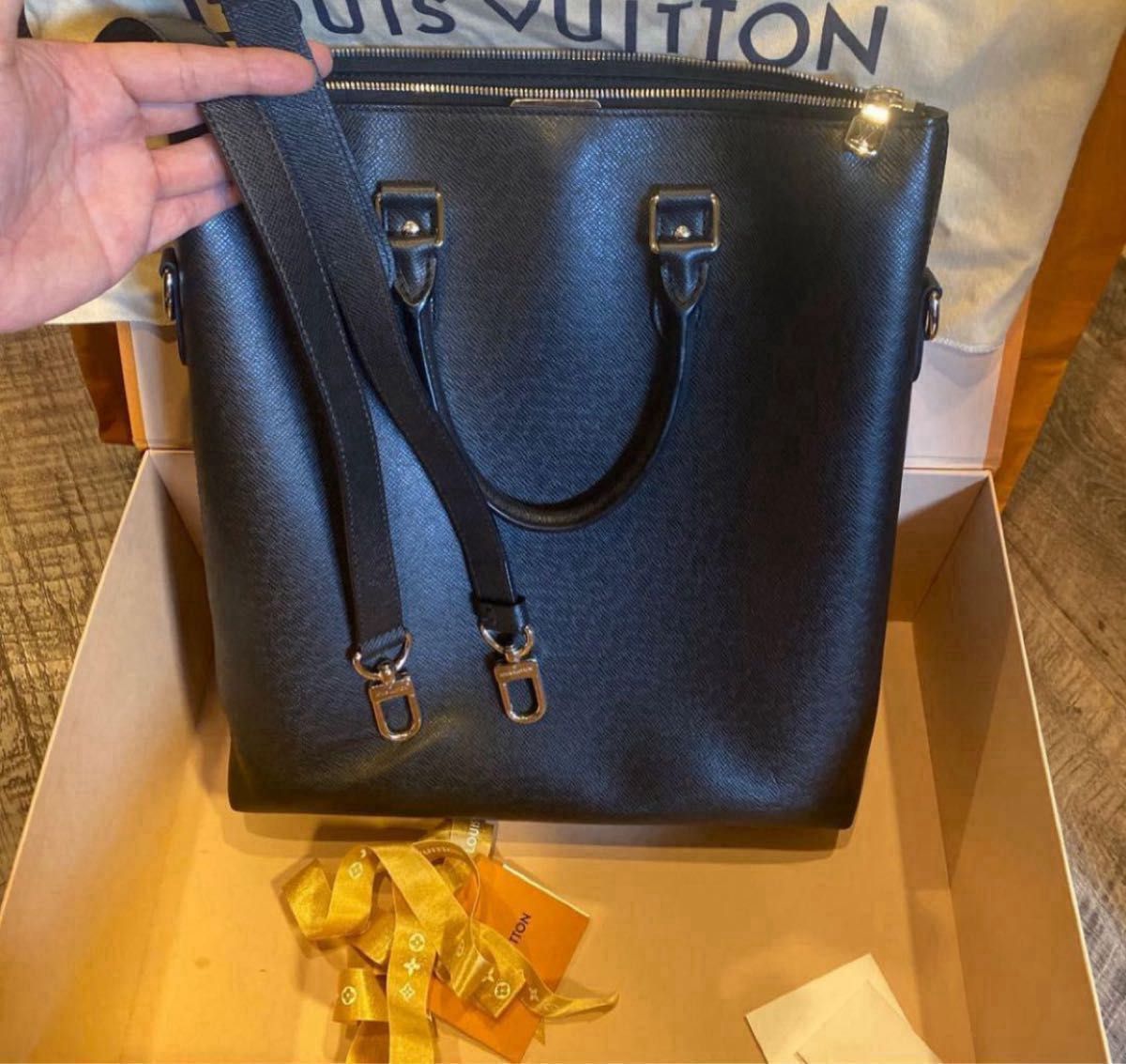 何度か使用した。LOUIS VUITTON