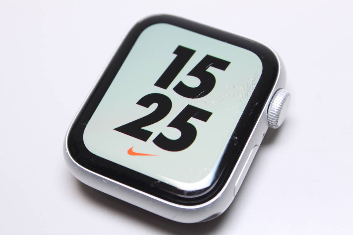 Apple Watch SE(第1世代)GPS/40mm/A2351〈MYYL2J/A〉④ Apple Watch SE(第1世代)GPS/40mm/A2351〈MYYL2J/A〉④