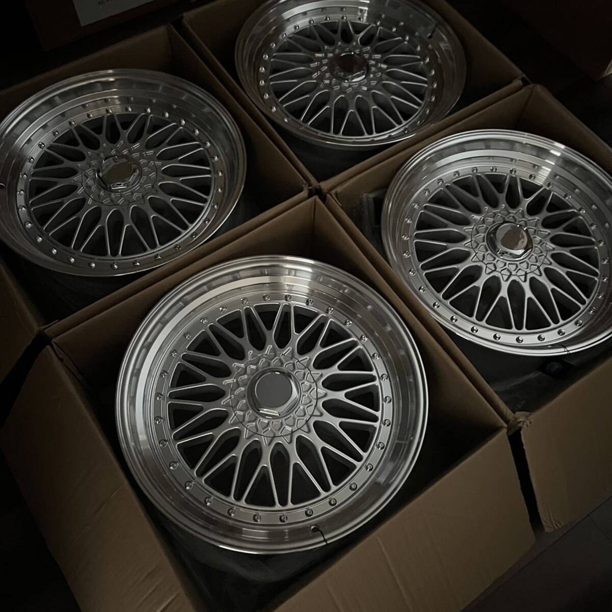 Bibian 比比昂 - 20インチメッシュマルチPCDホイール (20x8.5J + Bibian 比比昂 - 20インチメッシュマルチPCDホイール (20x8.5J +