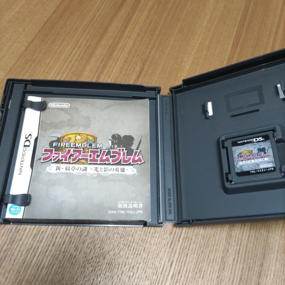 ファイアーエムブレム 新・暗黒竜と光の剣 新・紋章の謎 ~光と ファイアーエムブレム 新・暗黒竜と光の剣 新・紋章の謎 ~光と