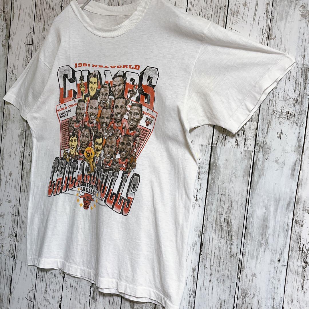 90's NBA シカゴブルズ ビンテージTシャツ L相当 アイボリー 90's NBA シカゴブルズ ビンテージTシャツ L相当 アイボリー