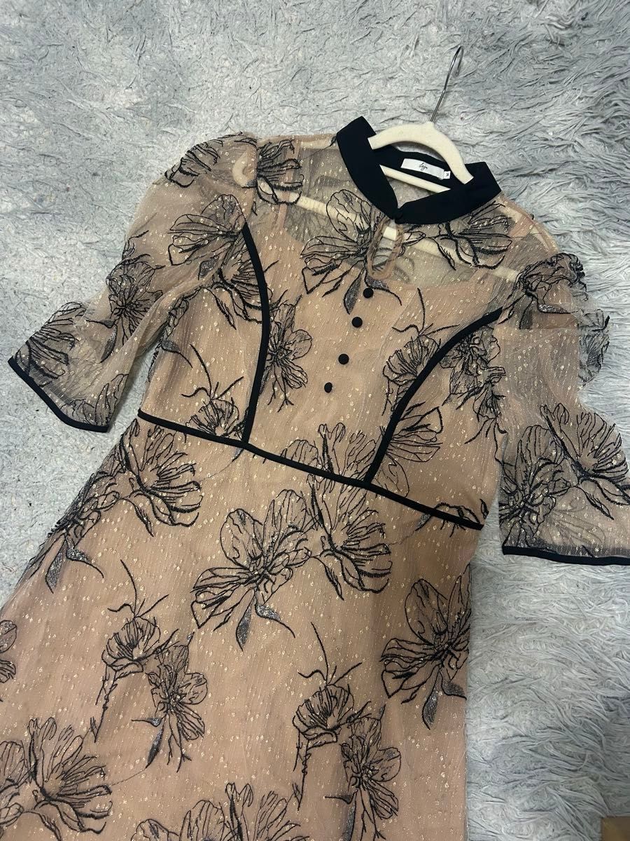 leja 配色パイピングプチハイネック花柄刺繍ラメレースロング丈 leja 配色パイピングプチハイネック花柄刺繍ラメレースロング丈