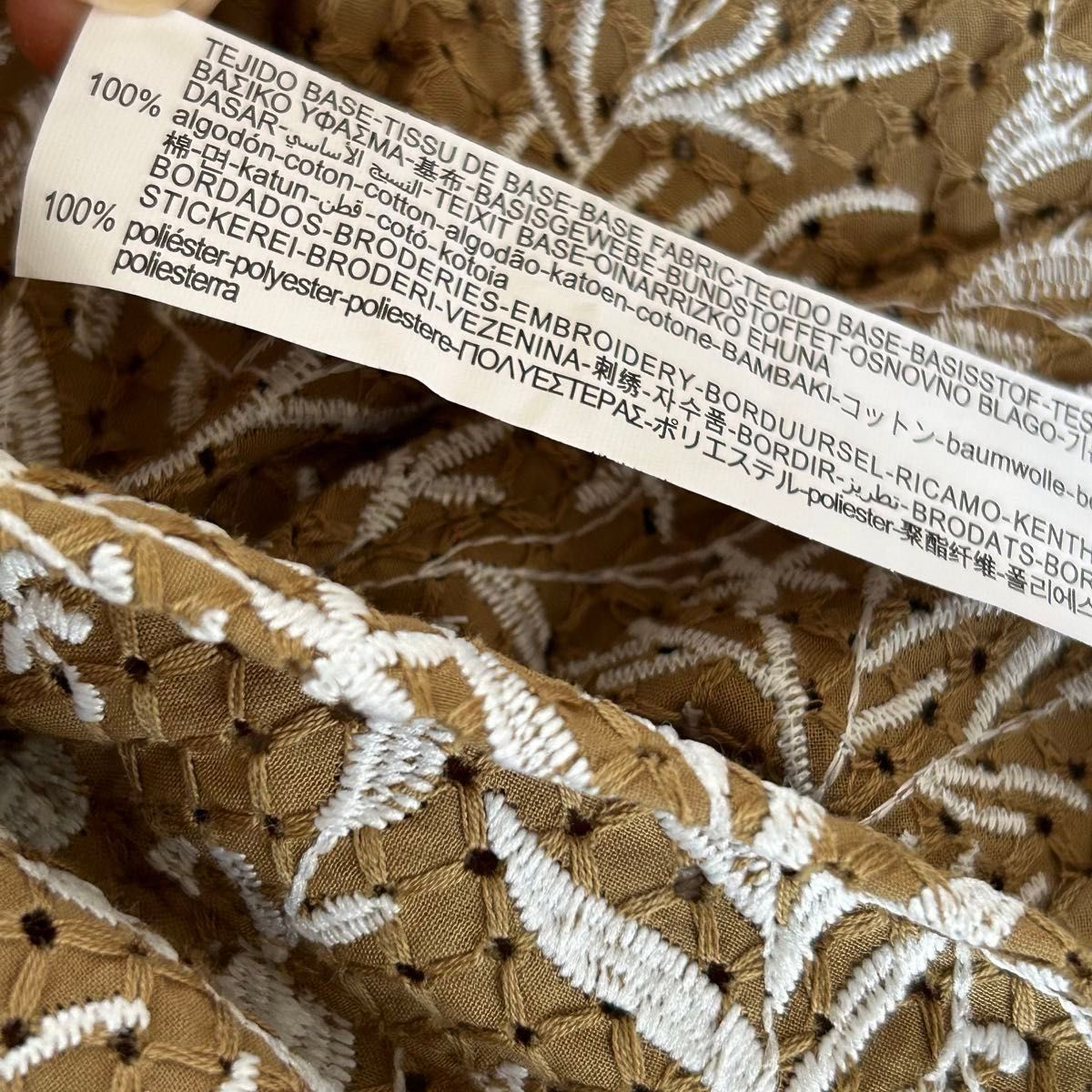 新品 ZARA ザラ コットンレース ボタニカル刺繍 花柄刺繍 新品 ZARA ザラ コットンレース ボタニカル刺繍 花柄刺繍