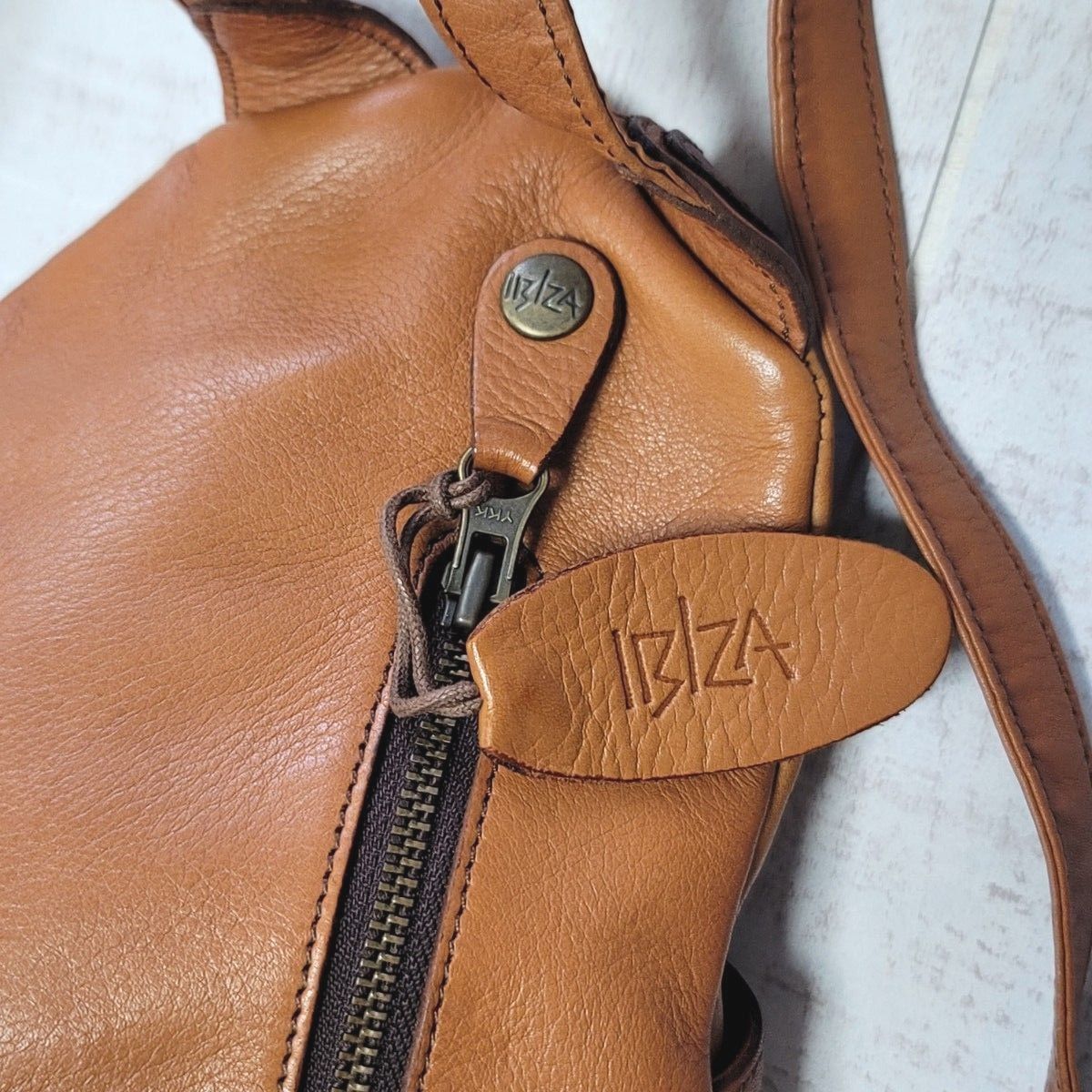 IBIZA イビサ 希少 猫 リュック オールレザー コンパクトリック IBIZA イビサ 希少 猫 リュック オールレザー コンパクトリック