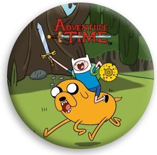 Adventure Time ( приключения время ) FINN RIDING JAKE BUTTON жестяная банка значок ( булавка модель )*