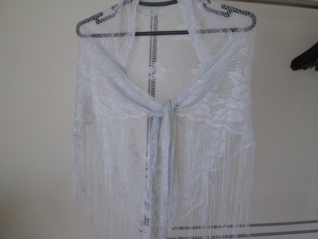 ( postage included. ) white silver lame entering * stole 