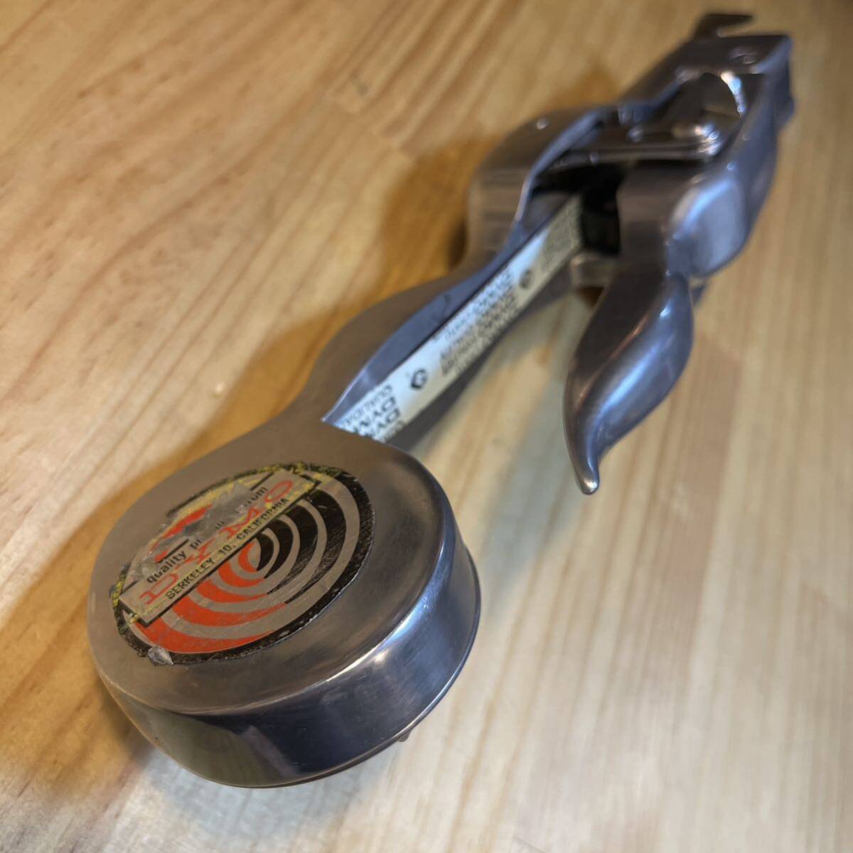 製品保証 【美品・機関良好】ダイモ テープライター DYMO M-2 製品保証 【美品・機関良好】ダイモ テープライター DYMO M-2