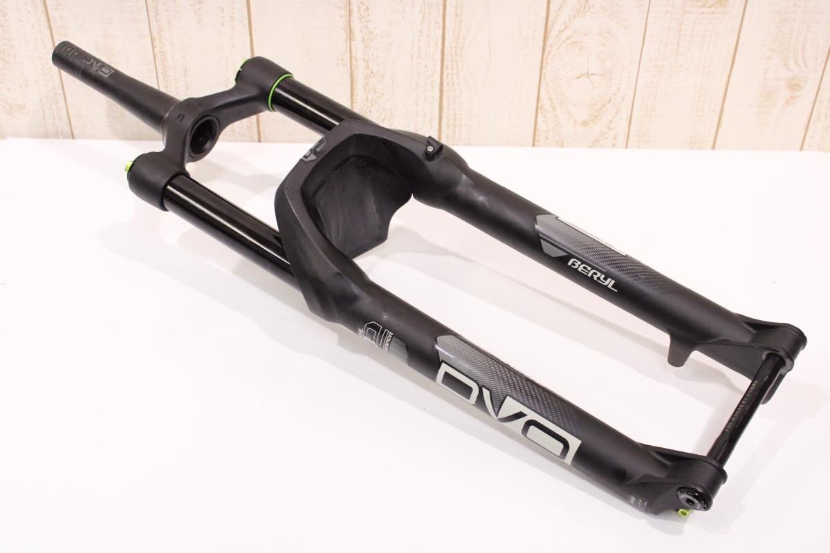 最も優遇 D2 BERYL SUSPENTION ★DVO フロントサスペンション 27.5inch コラム残長160mm テーパード 1/1/8,1-1/2 サスペンションフォーク