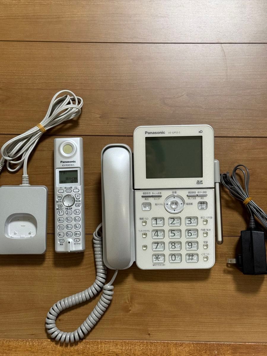 パナソニック デジタルコードレス電話機 VE-GP55DL-S 子機1台 パナソニック デジタルコードレス電話機 VE-GP55DL-S 子機1台