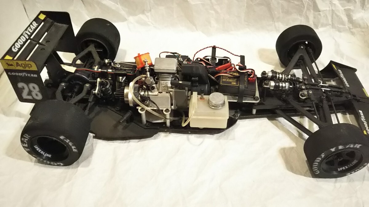 送料無料 1/8 フェラーリ 643 F1 未塗装 ラジコンボディ 京商