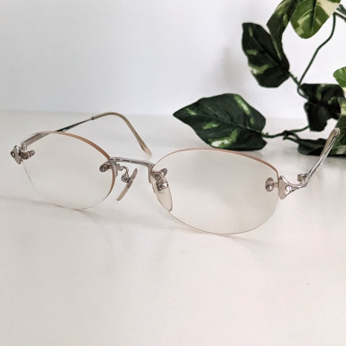 美品 クリスチャンディオール Dior 眼鏡 フチ無し 軽量 リムレス 美品 クリスチャンディオール Dior 眼鏡 フチ無し 軽量 リムレス