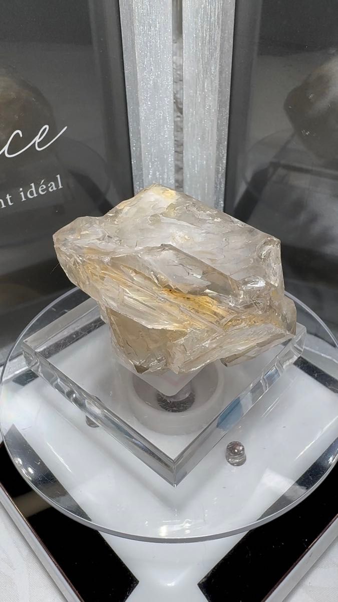 オイルインエレスチャルクォーツ 天然石 原石 マダガスカル産