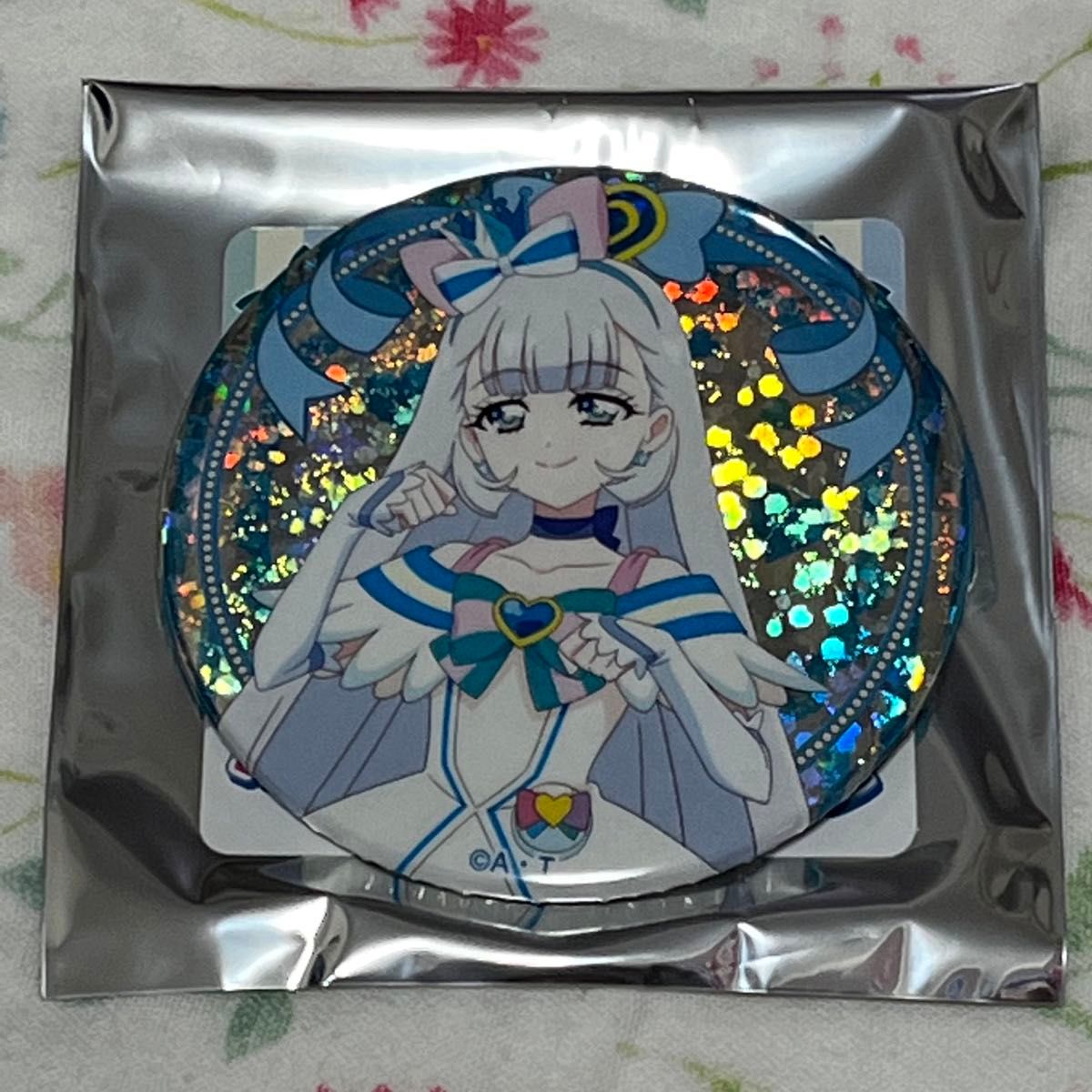 わんだふる プリキュア キュアニャミー ホログラム 缶バッジ わんだふる プリキュア キュアニャミー ホログラム 缶バッジ