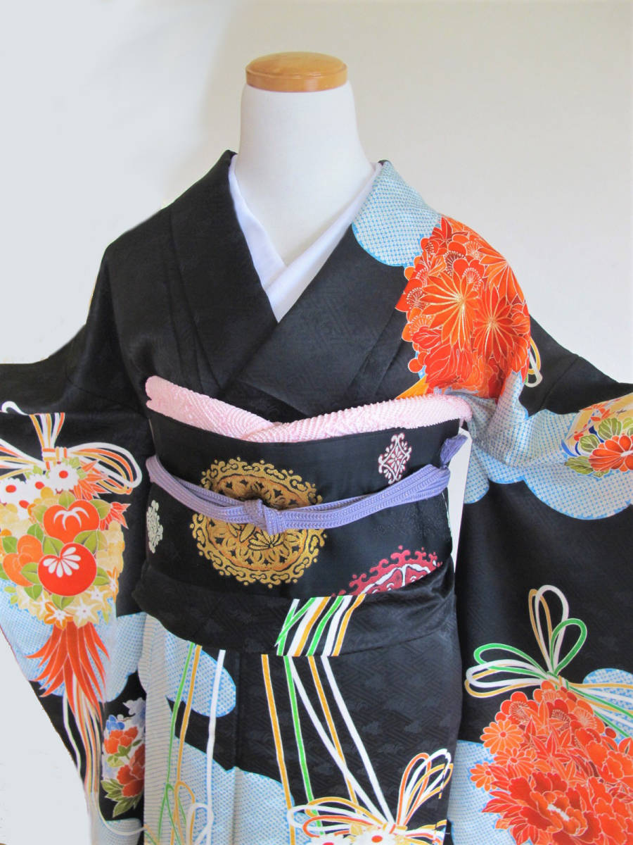  flower medicine sphere .. taking . classic pattern .. black ground . long-sleeved kimono embroidery entering kimono coming-of-age ceremony wedding 