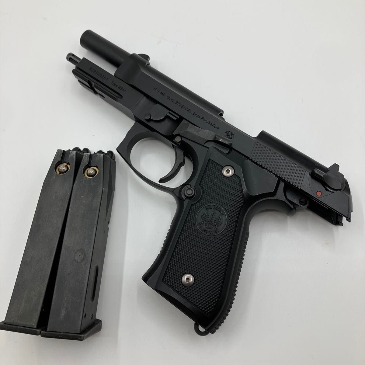 美品 スペアマガジン付 東京 マルイ ガス ブローバック M9A1 美品 スペアマガジン付 東京 マルイ ガス ブローバック M9A1
