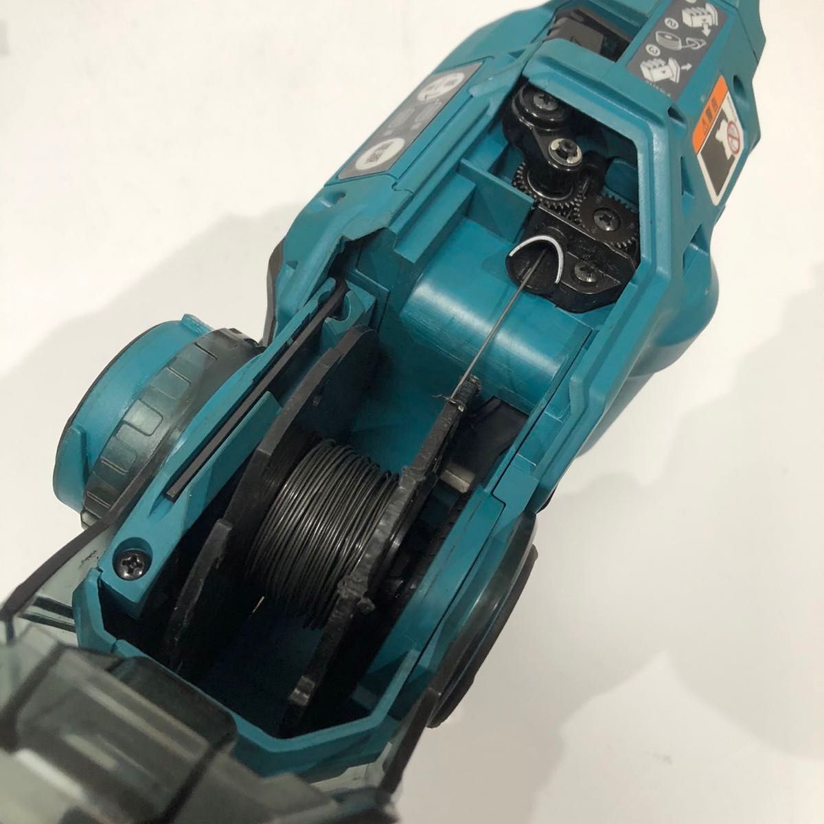 マキタMakita 充電式 鉄筋 結束機 18V ケース付 TR180DZK|Yahoo マキタMakita 充電式 鉄筋 結束機 18V ケース付 TR180DZK|Yahoo