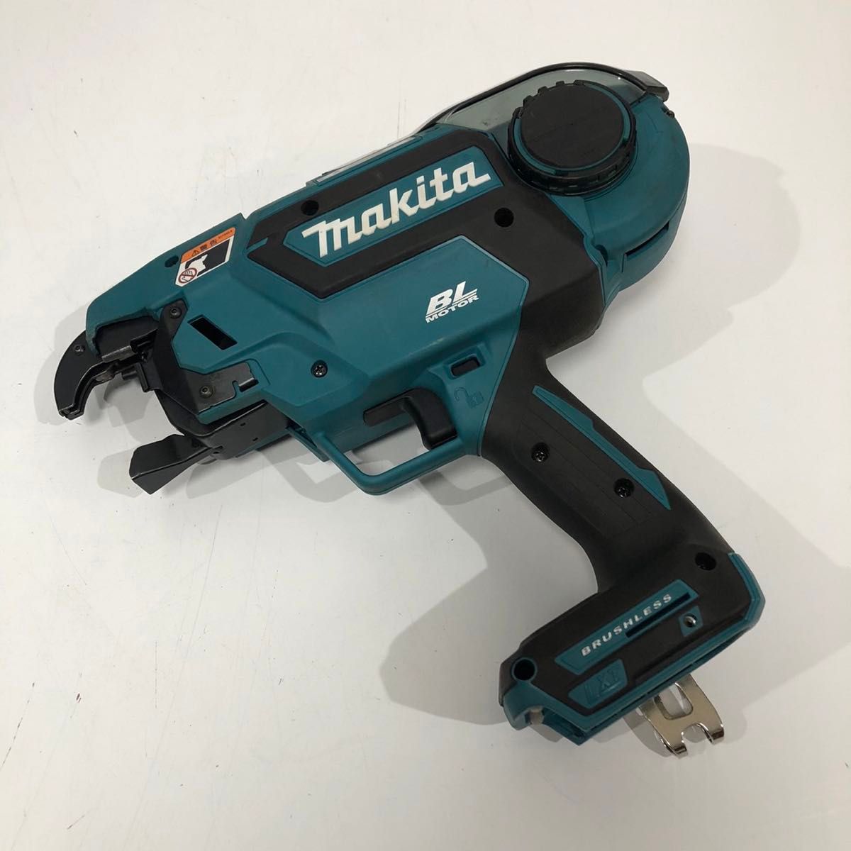 マキタMakita 充電式 鉄筋 結束機 18V ケース付 TR180DZK|Yahoo マキタMakita 充電式 鉄筋 結束機 18V ケース付 TR180DZK|Yahoo