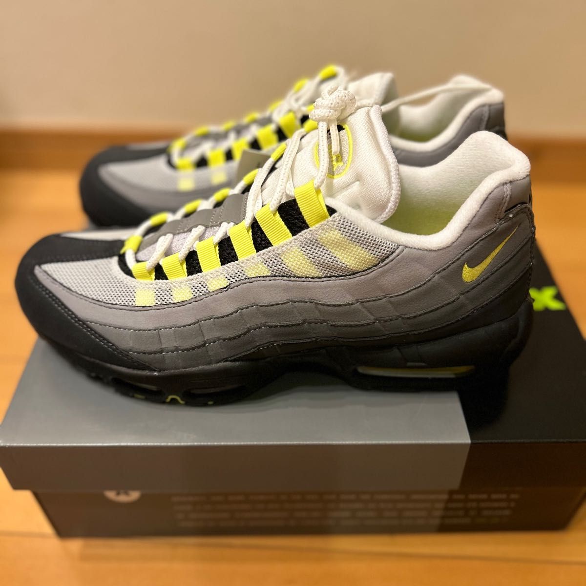 新品未使用 ナイキ エアマックス95 OG 新品未使用 ナイキ エアマックス95 OG
