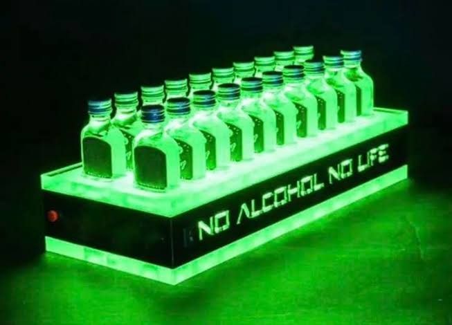 クライナー ディスプレイ スタンド カートン LED リモコン付 クライナー ディスプレイ スタンド カートン LED リモコン付