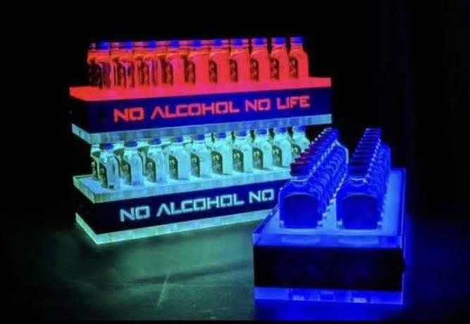 クライナー ディスプレイ スタンド カートン LED リモコン付 クライナー ディスプレイ スタンド カートン LED リモコン付