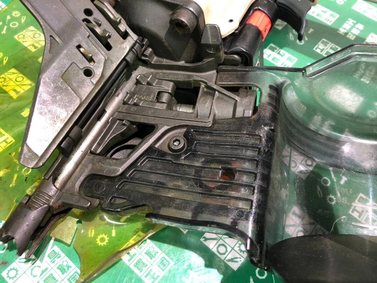 中古品 エア工具 HiKOKI ハイコーキ 90mm常圧ロール釘打ち機 中古品 エア工具 HiKOKI ハイコーキ 90mm常圧ロール釘打ち機